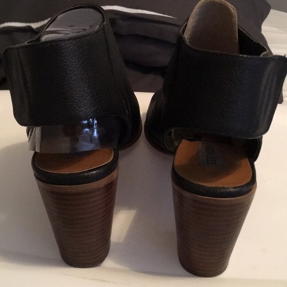 Steve Madden Black leather Nonstp - Picture 6 of 7